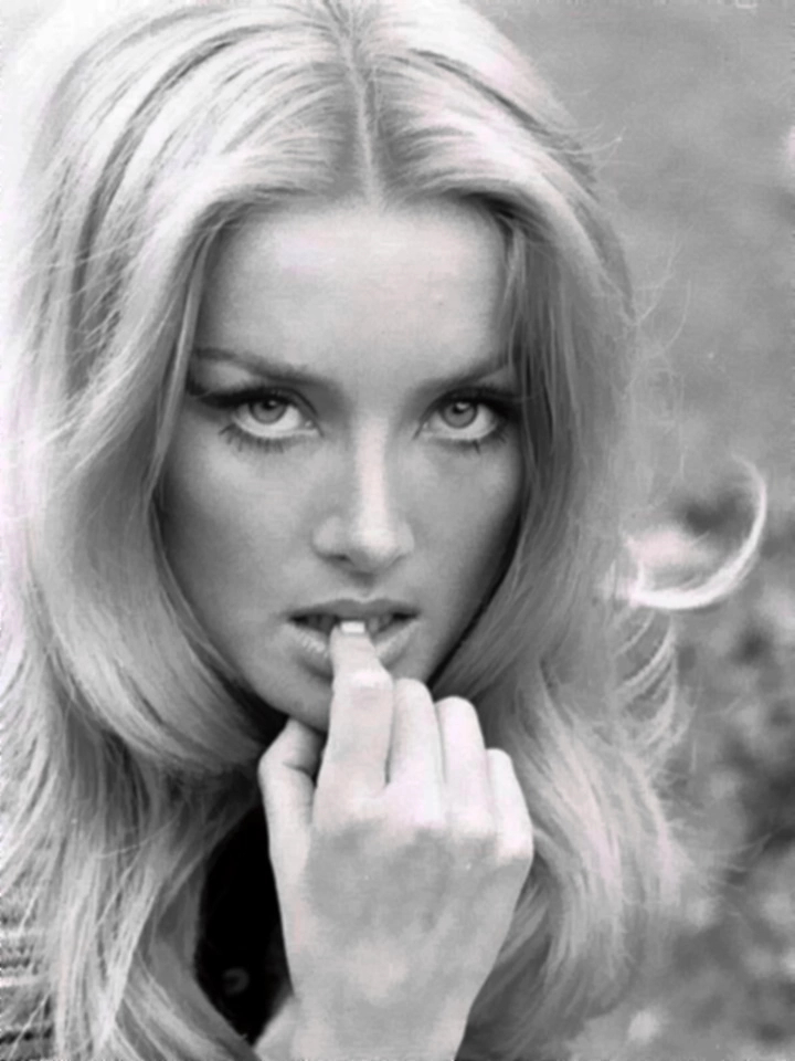 Barbara Bouchet picture