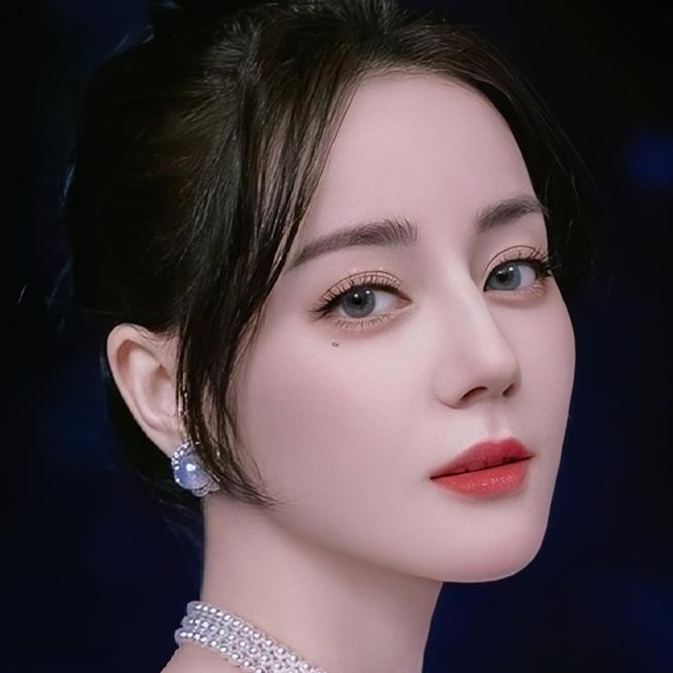 Dilraba Dilmurat picture