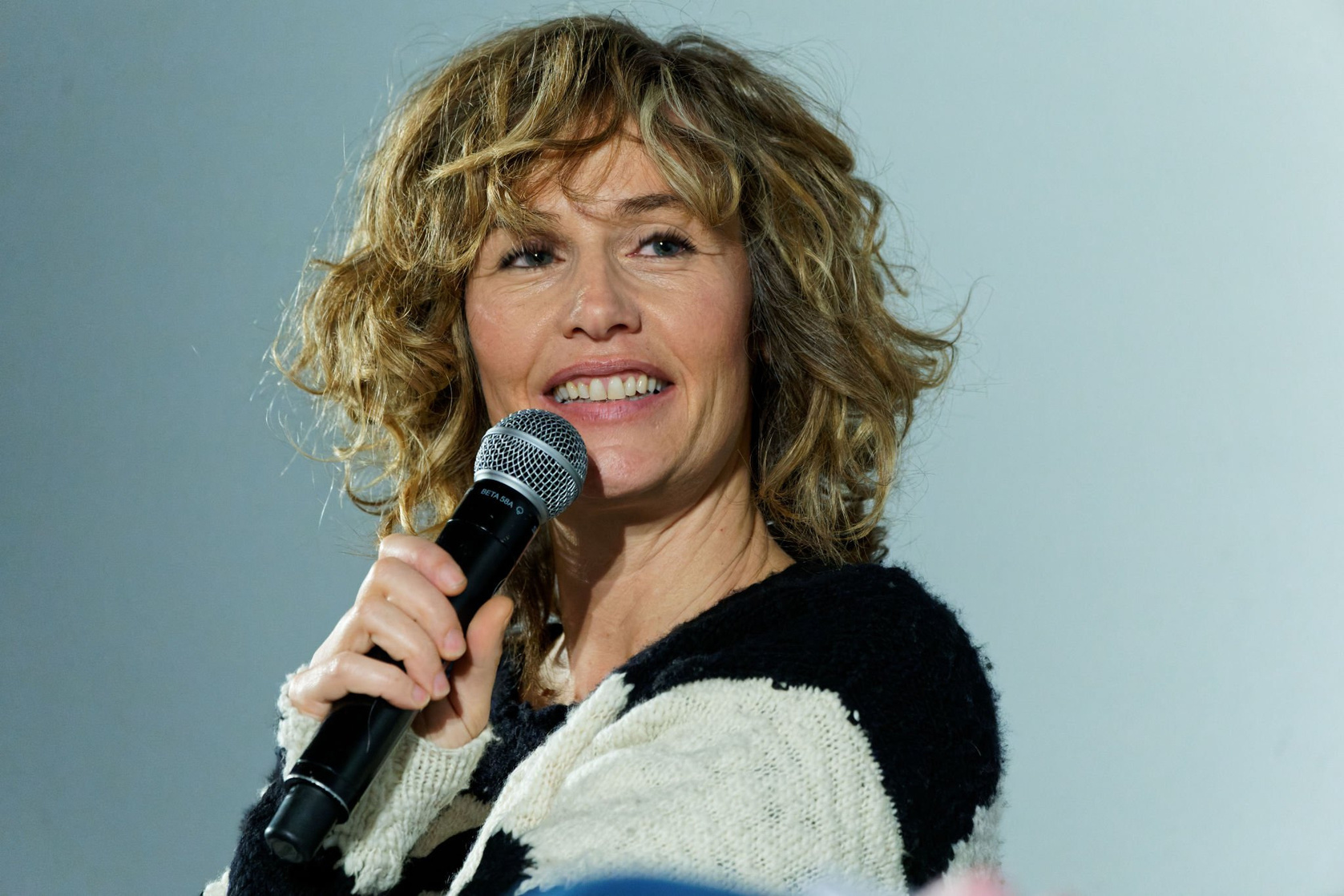 Cécile De France