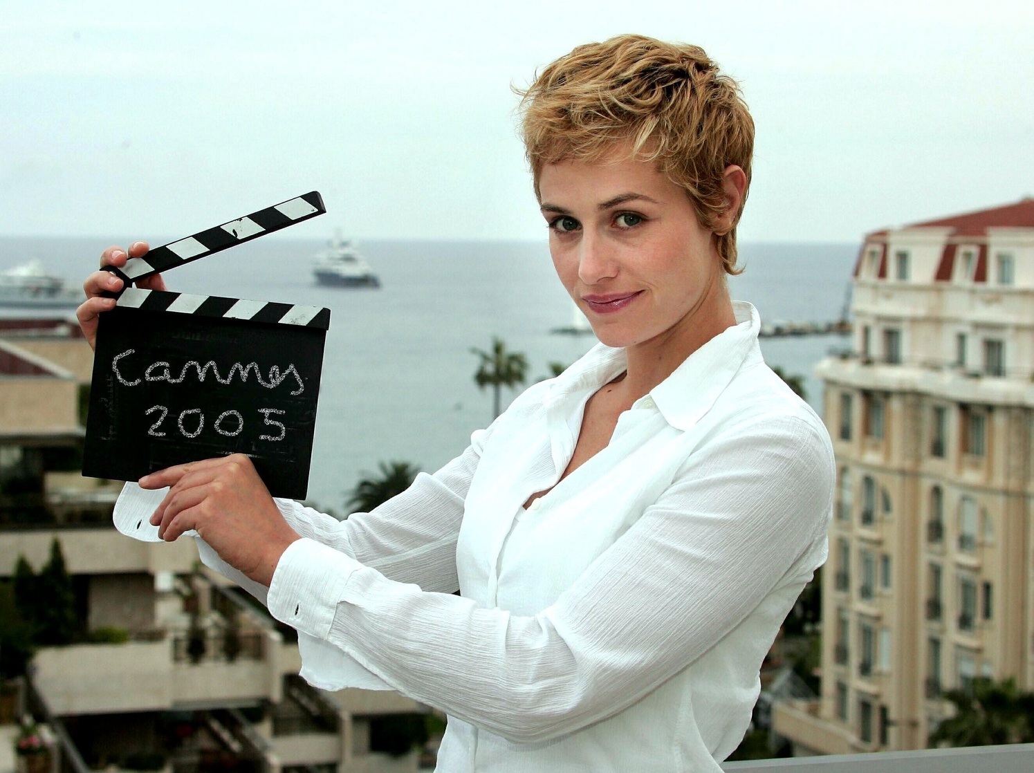 Cécile De France