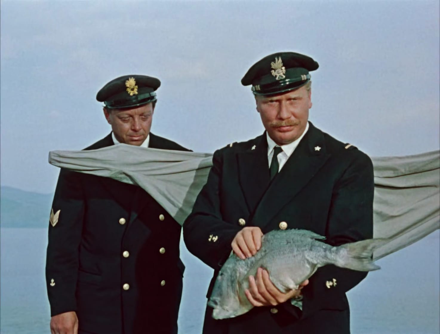 The Wide Blue Road (1957)