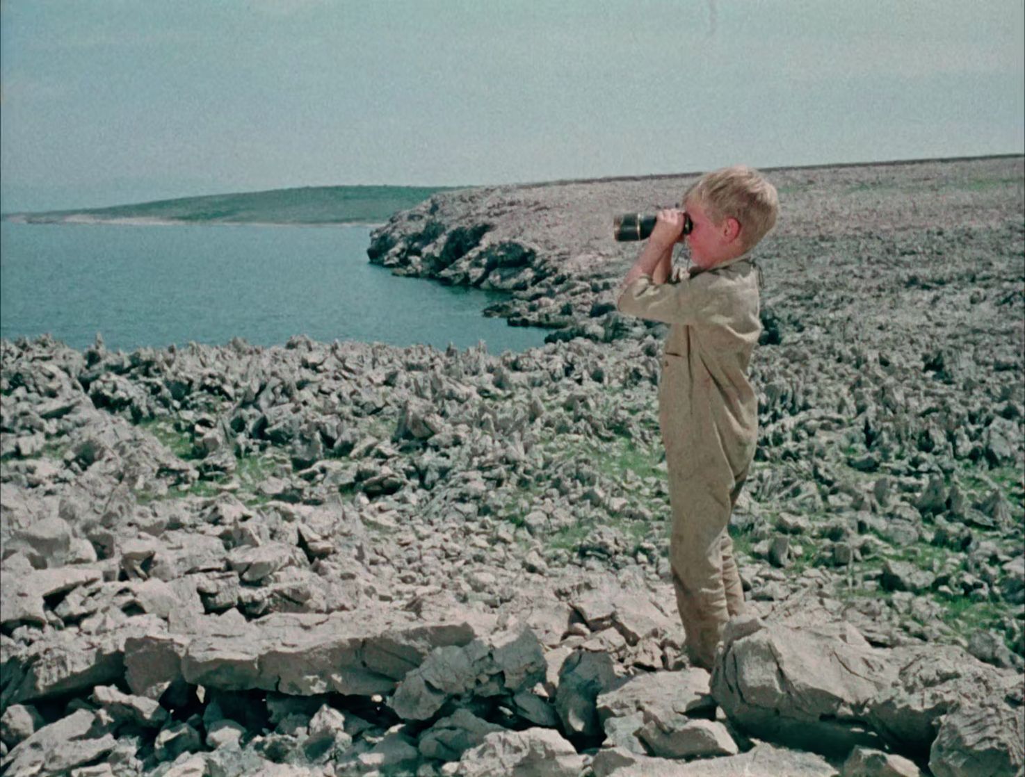 The Wide Blue Road (1957)