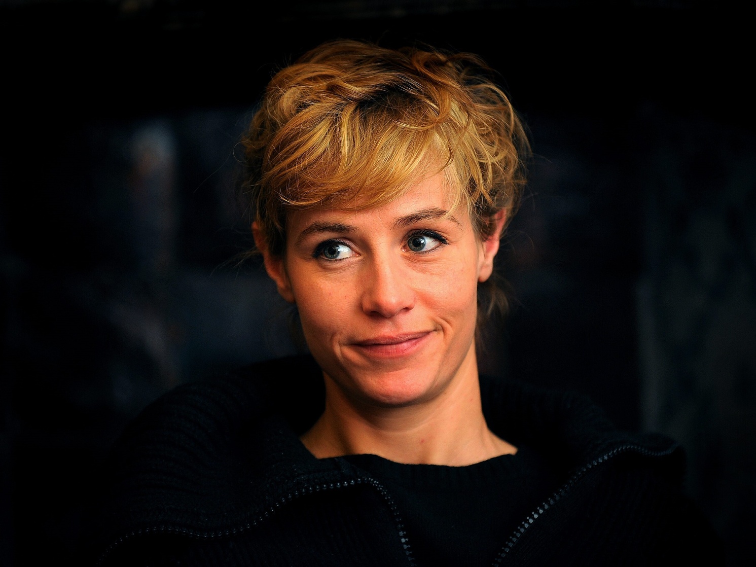 Cécile De France