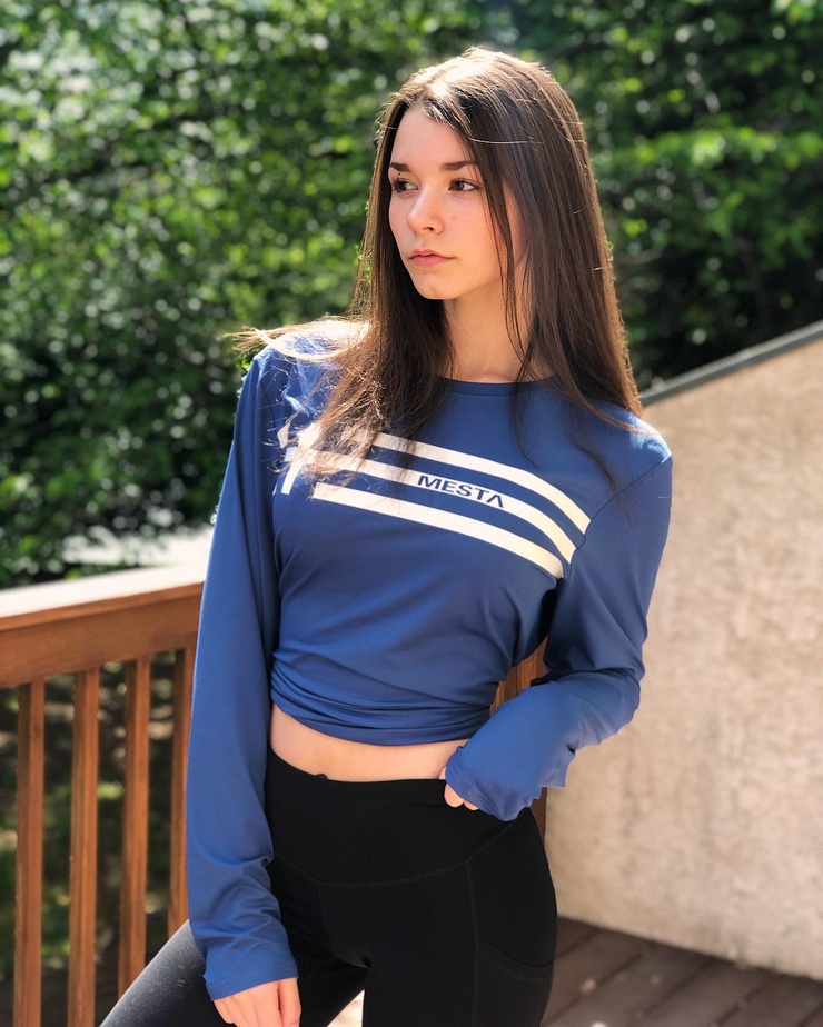 Picture of Nikki Woods