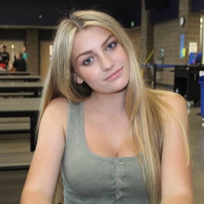 Picture of Adele Cash