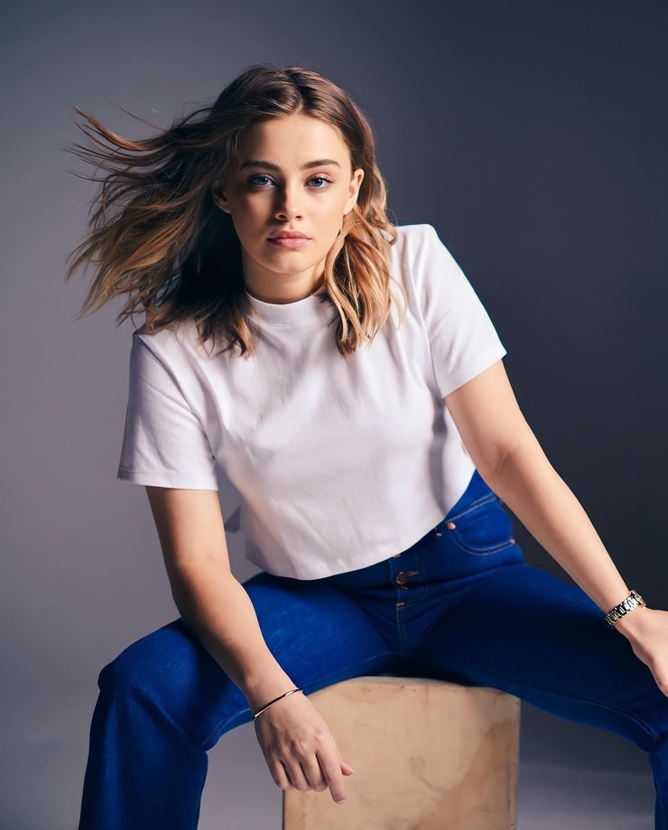 picture-of-josephine-langford