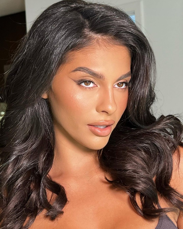 Image of Amanda Trivizas