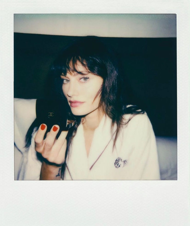 Picture Of Phoebe Tonkin