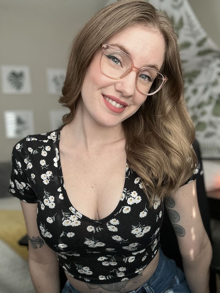 Emma Ruby picture