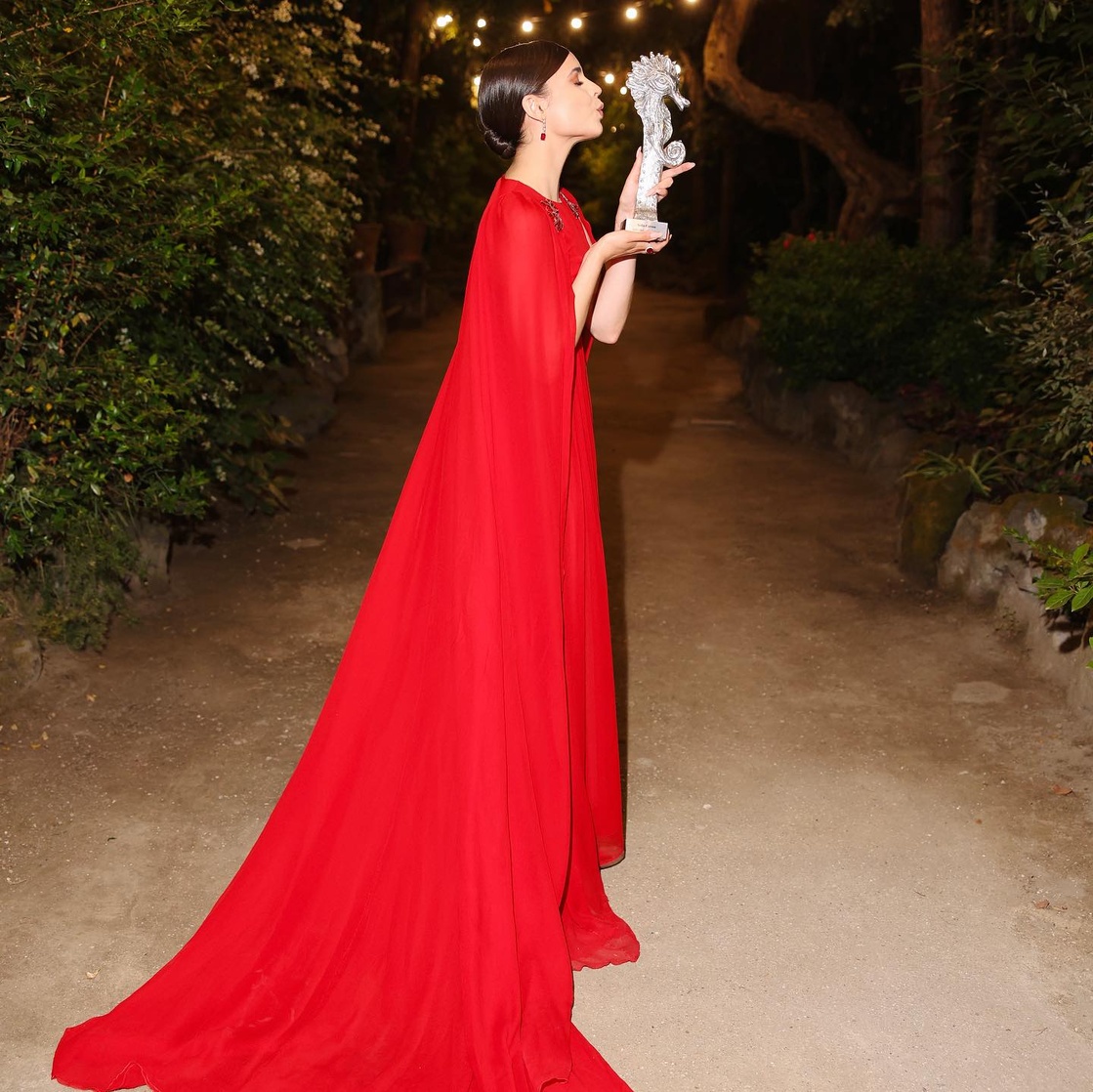 Sofia Carson
