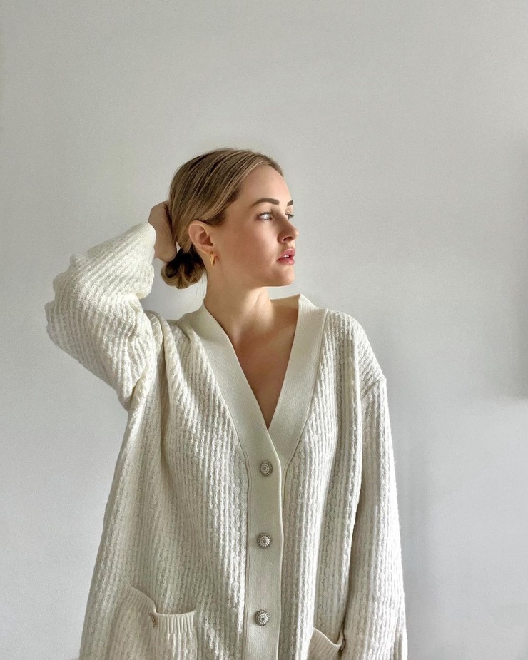 Ambyr Childers picture