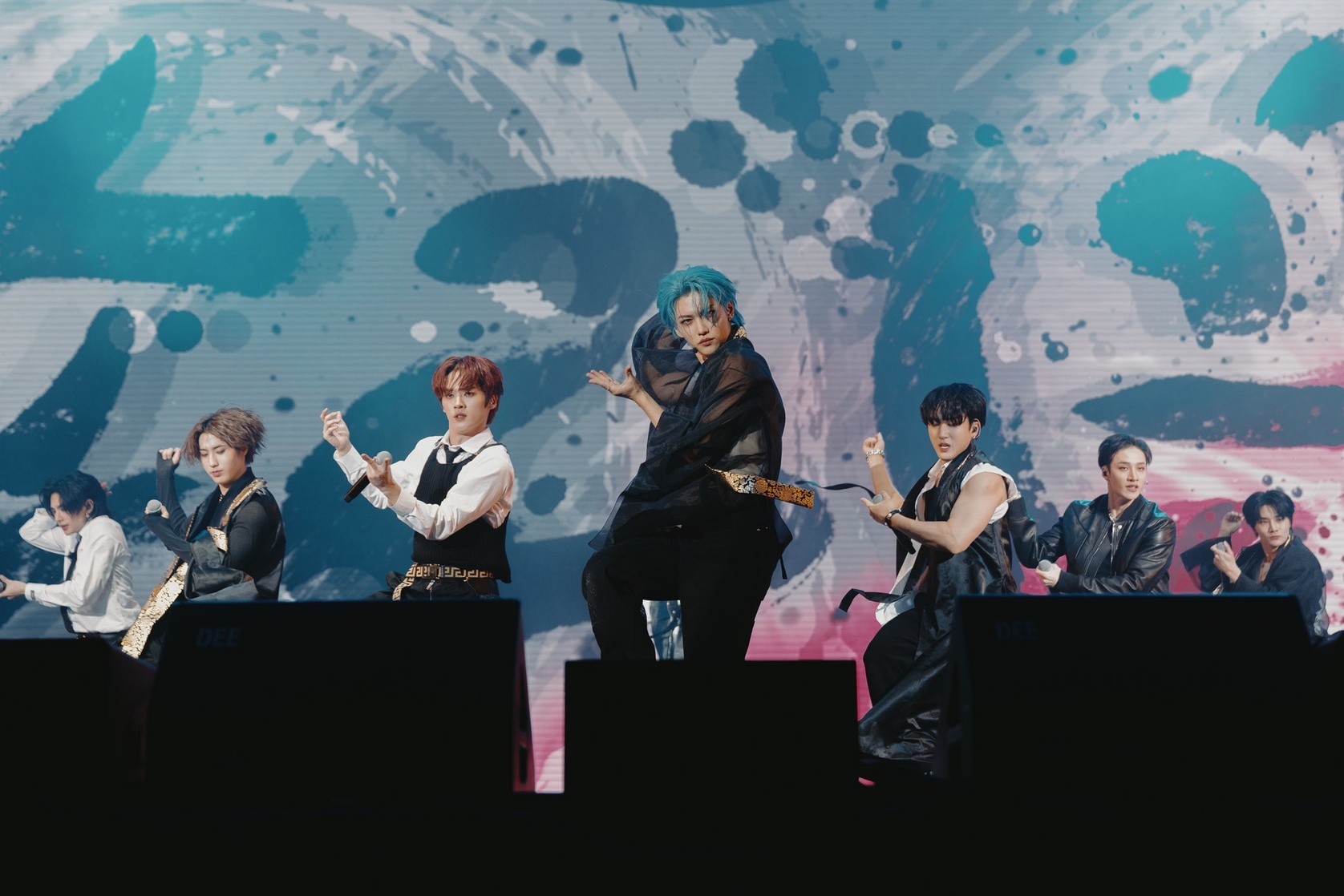 Stray Kids
