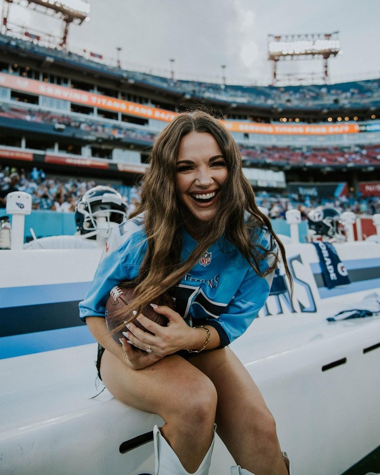 Picture of Hannah Ellis