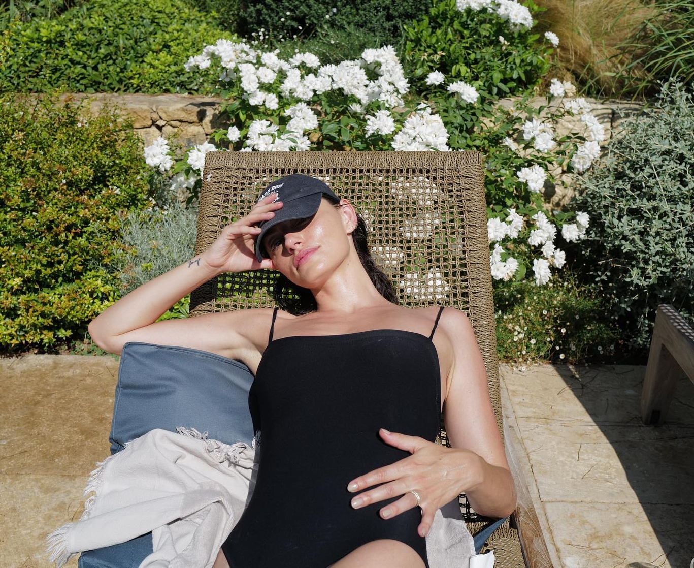 Phoebe Tonkin