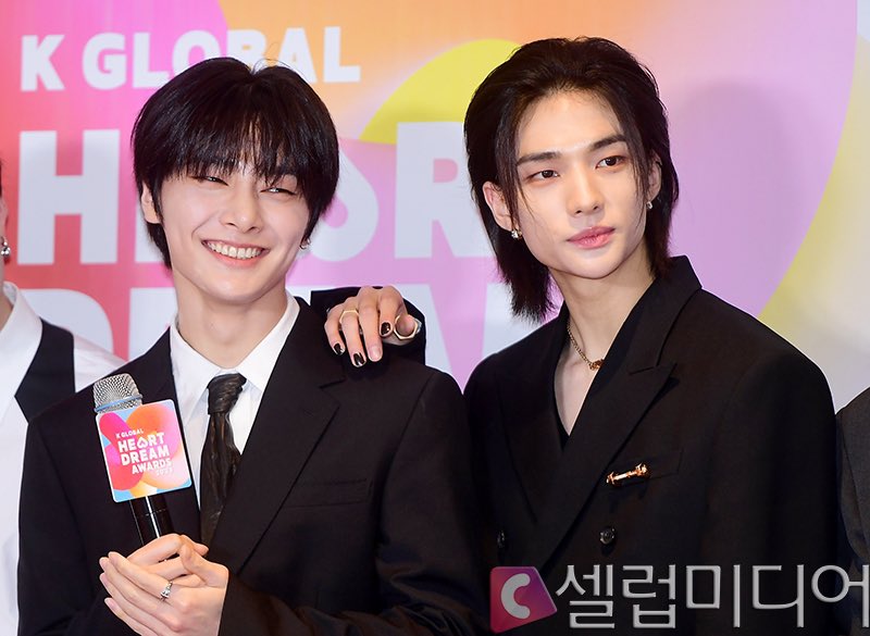 Stray Kids