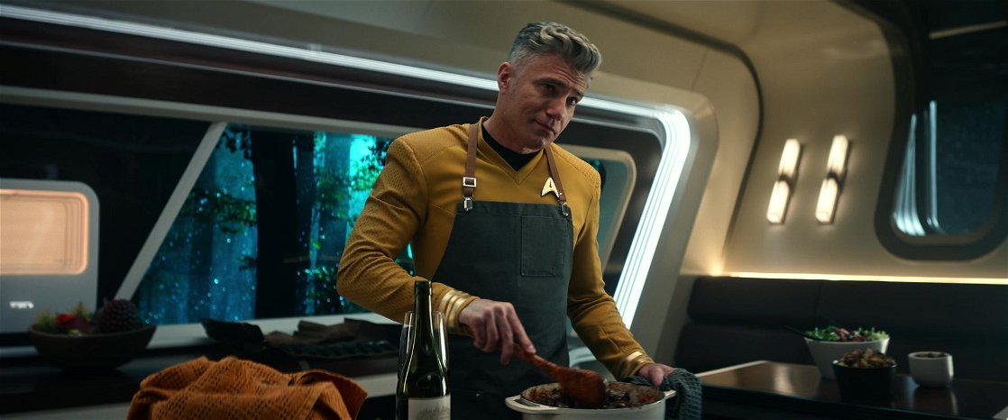 Christopher Pike (Anson Mount)