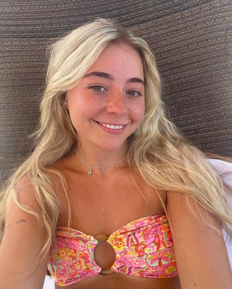 Courtney Kuhnel image