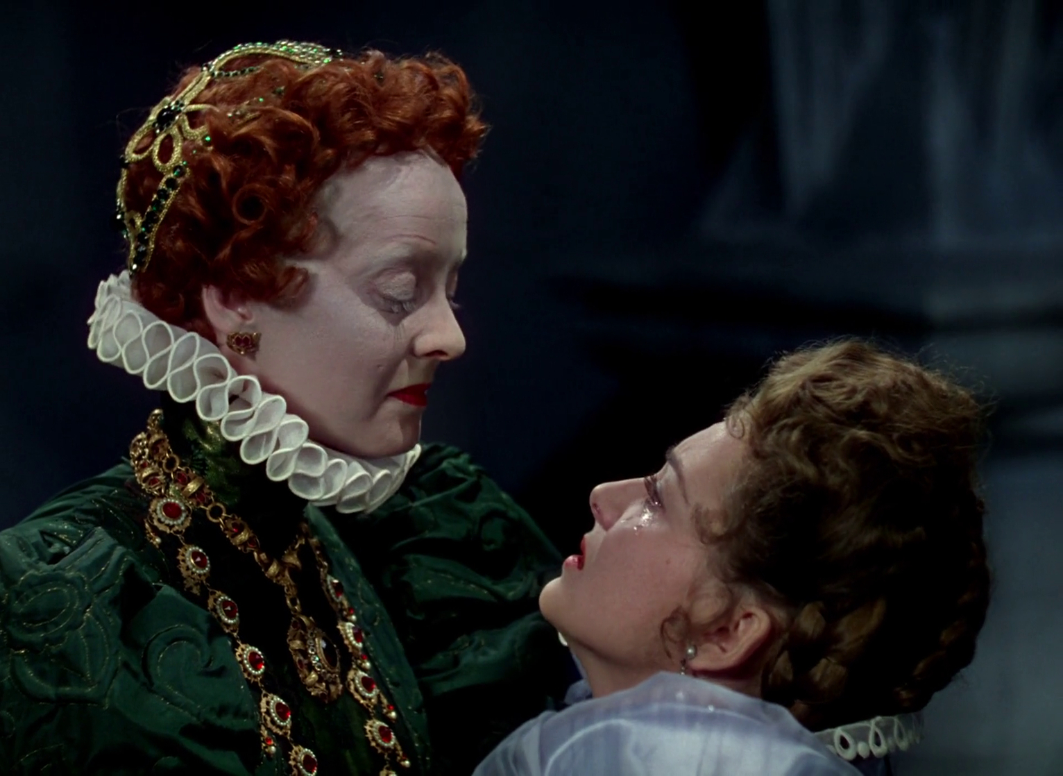 The Private Lives of Elizabeth and Essex (1939)