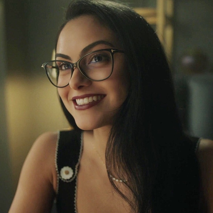 Picture of Camila Mendes