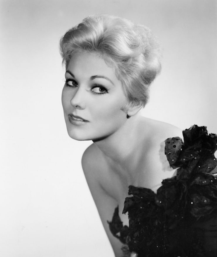 Picture of Kim Novak.