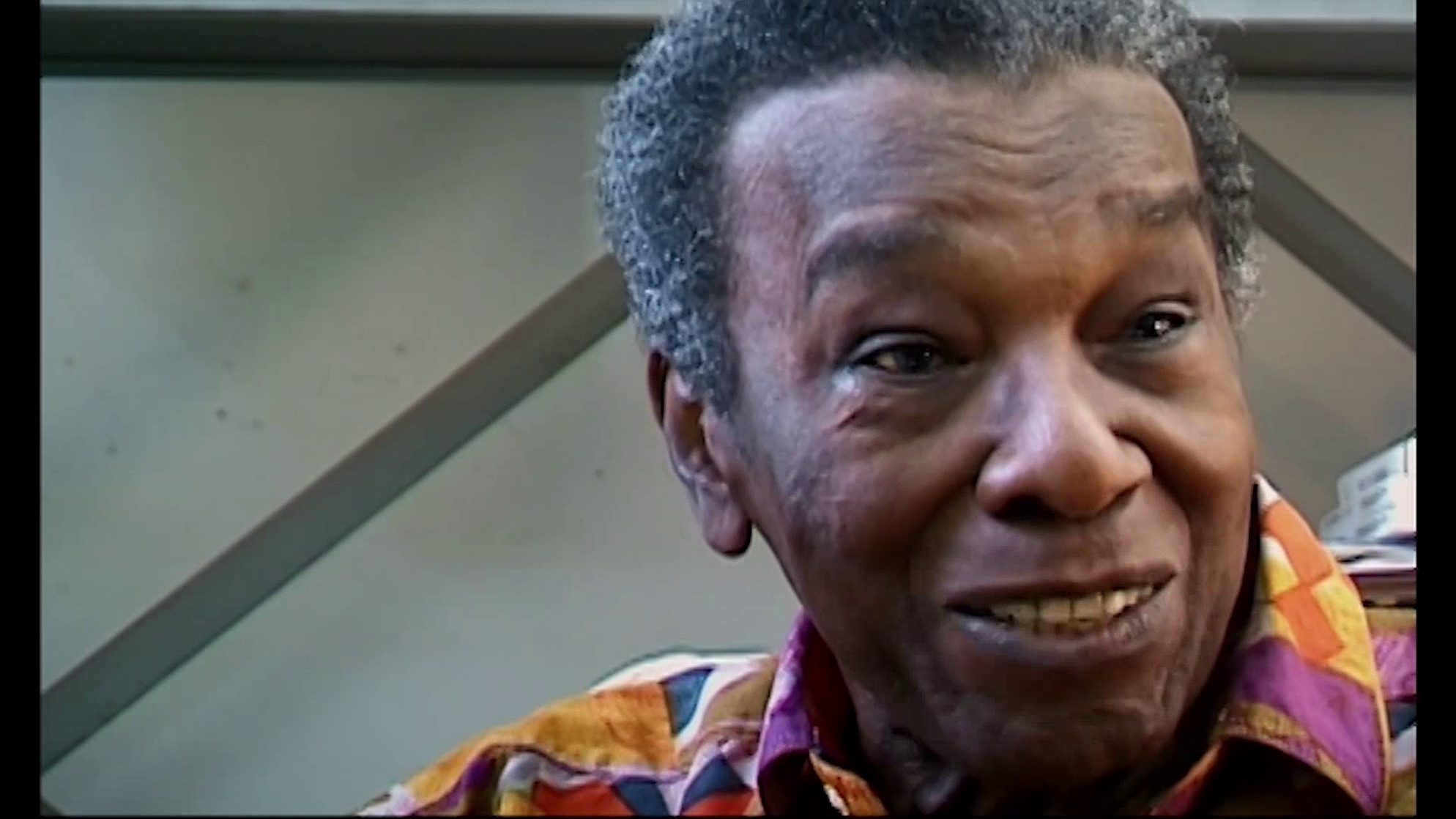 Encontro com Milton Santos: O Mundo Global Visto do Lado de Cá