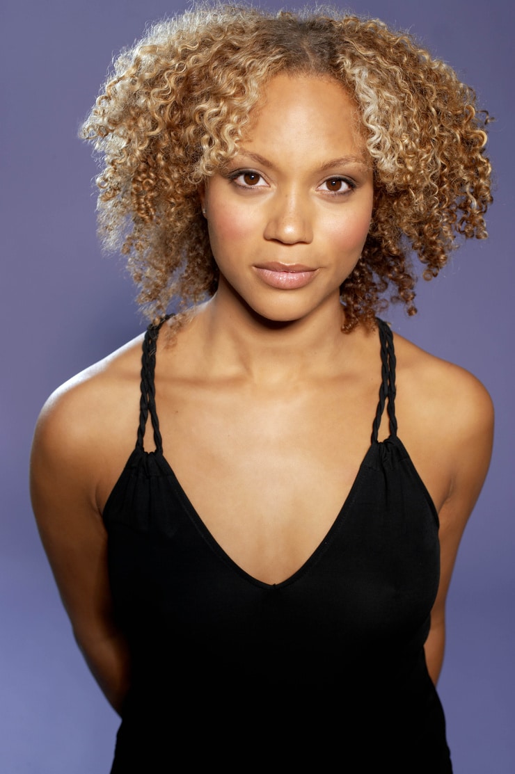 Picture Of Angela Griffin