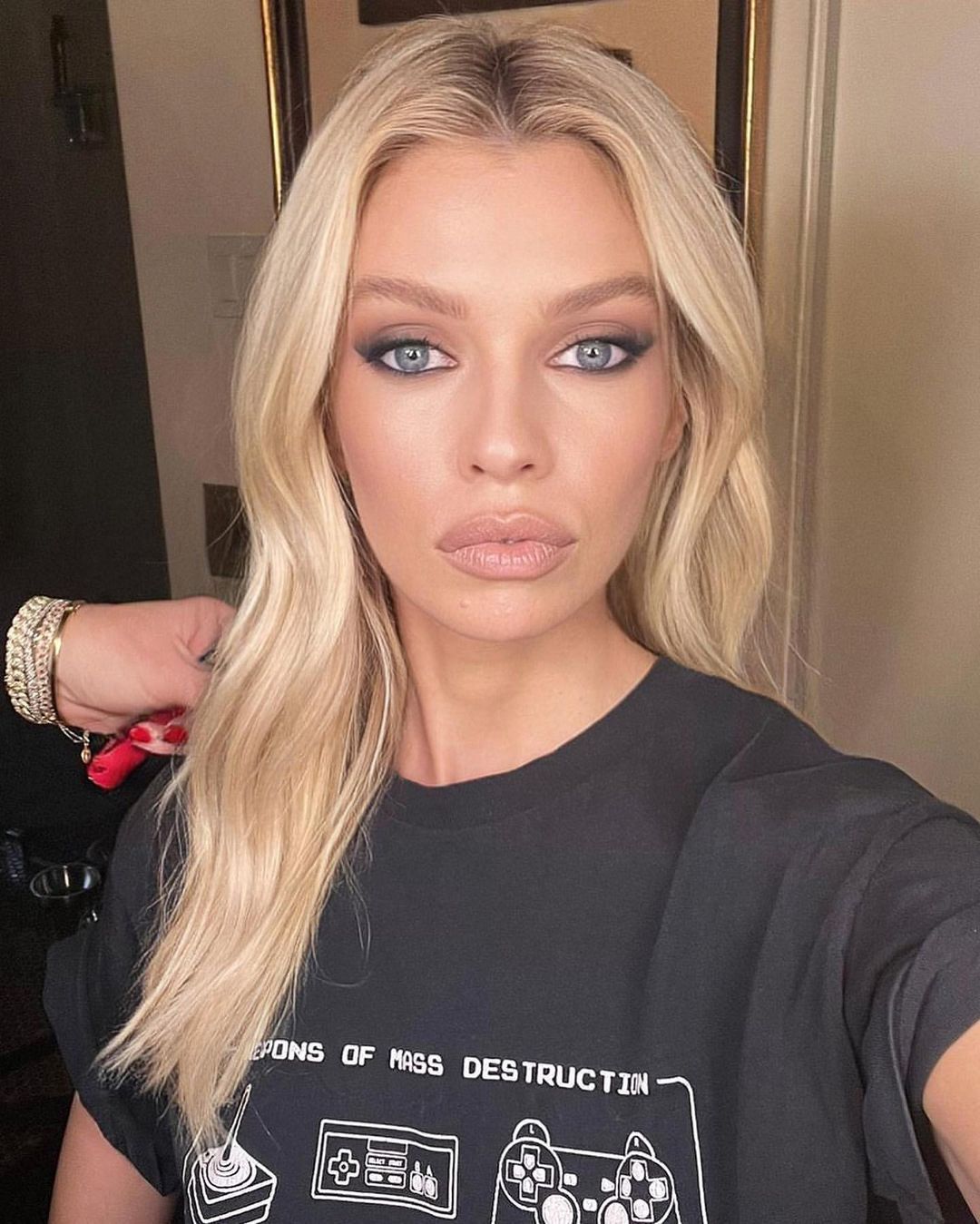 Picture of Stella Maxwell