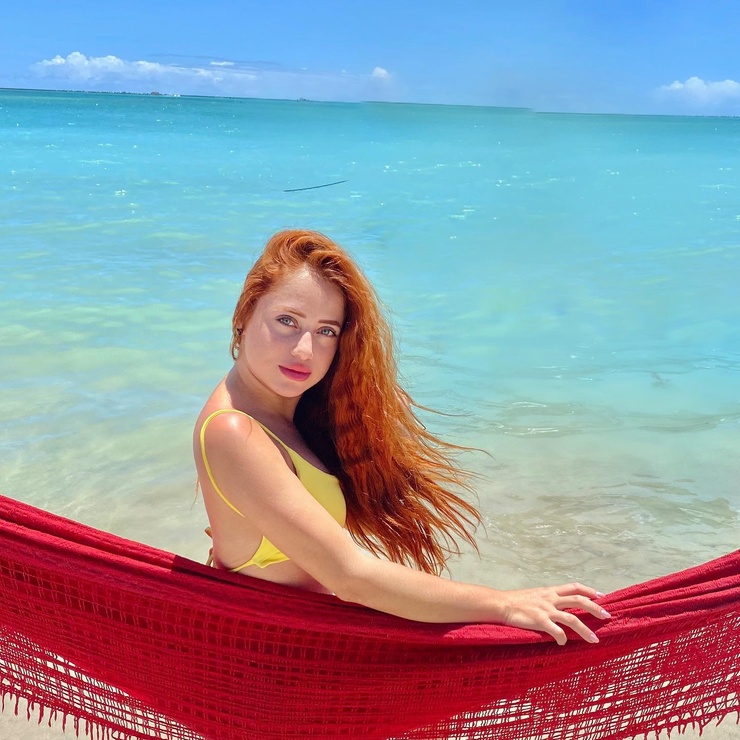 Jennefer karoline image