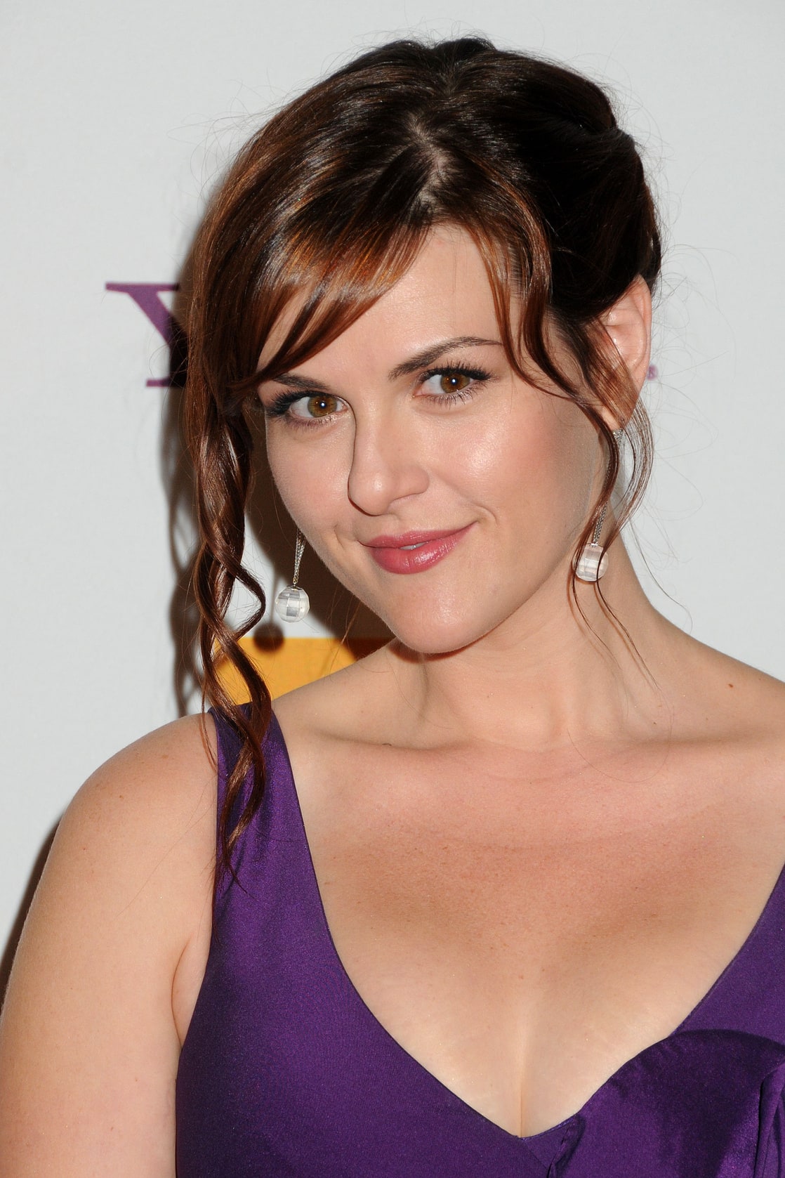 Sara bangs. Sara rue.