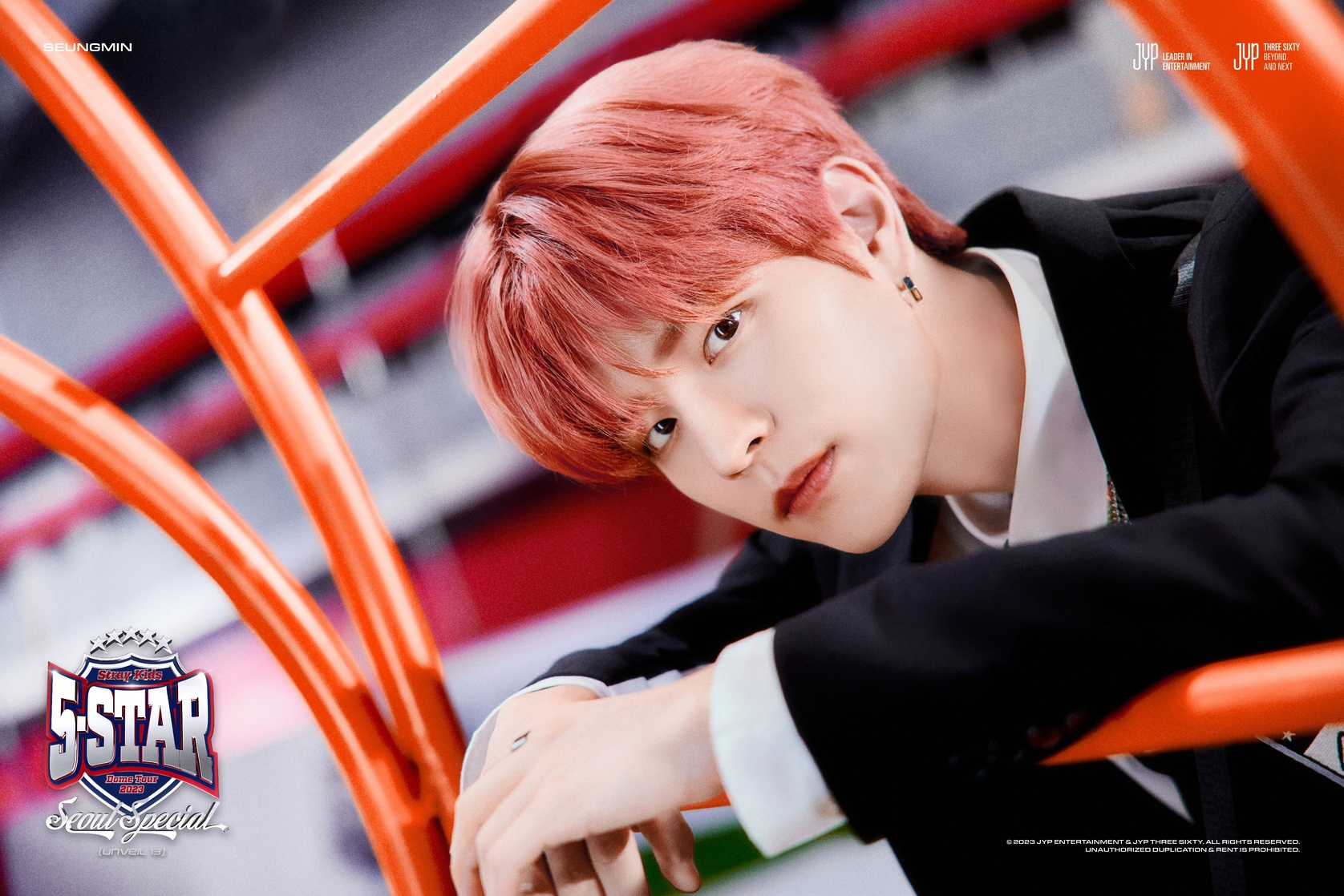 Stray Kids