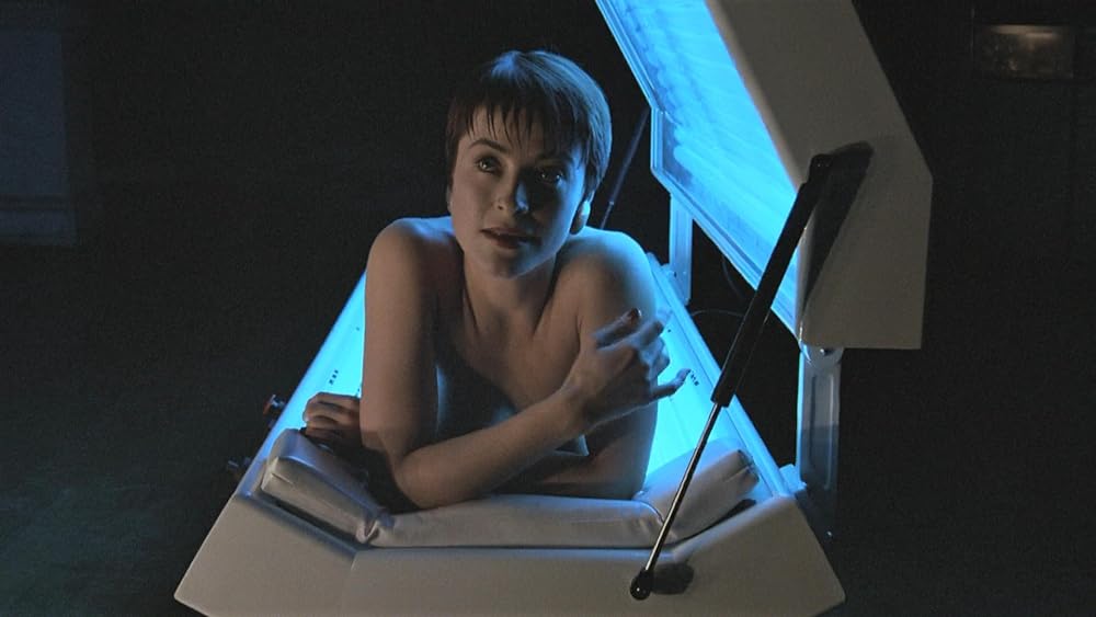 Amanda Donohoe