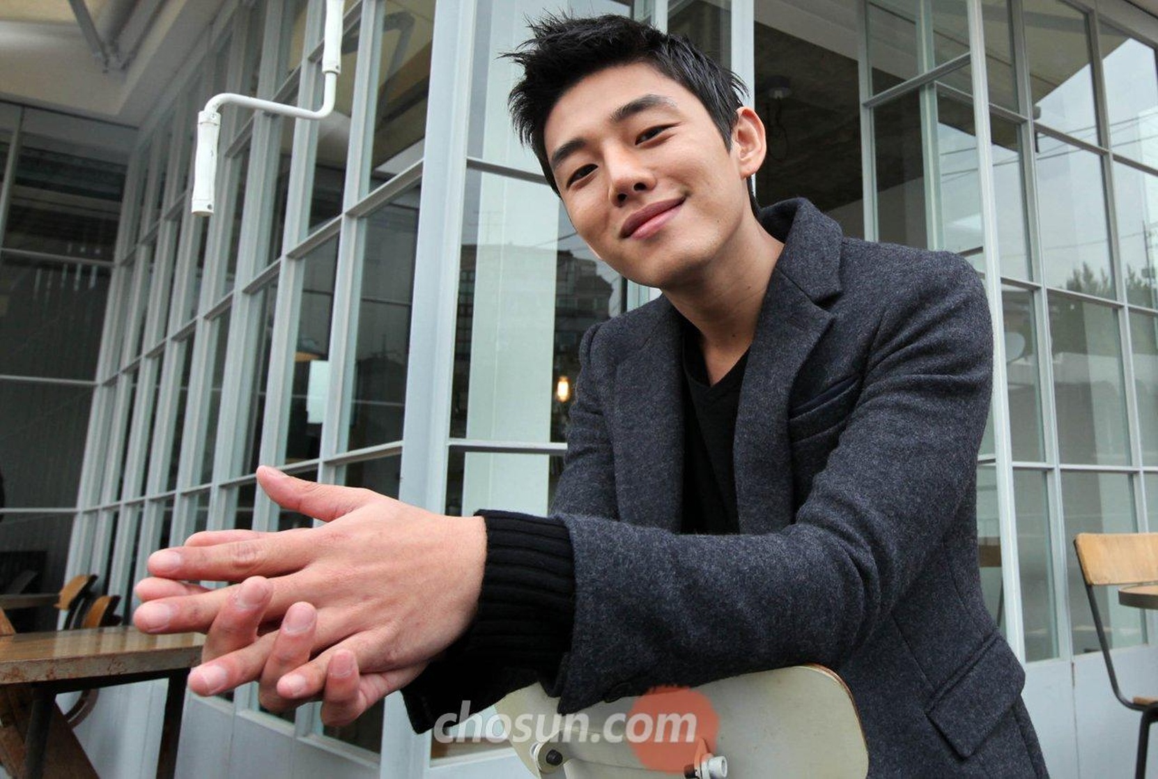 Ah In Yoo