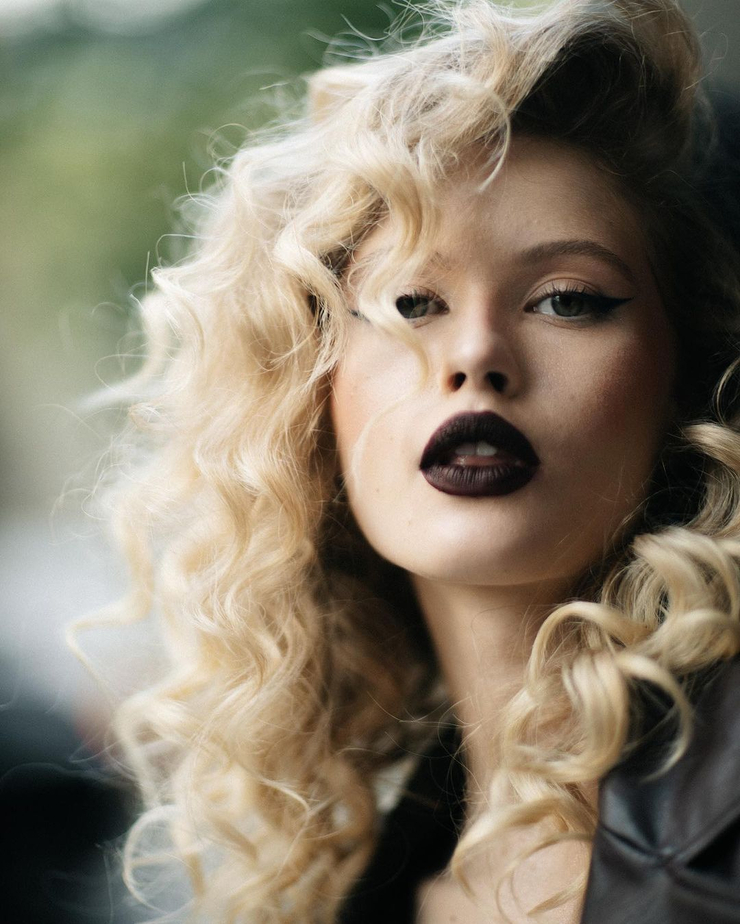 Picture of Luna (model)