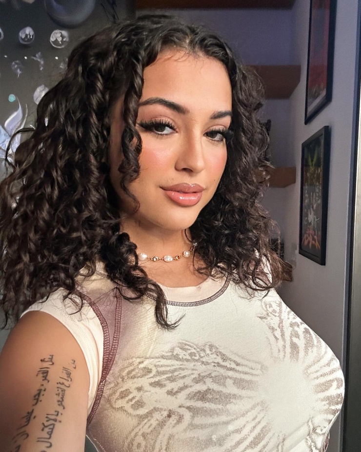 Picture of Malu Trevejo