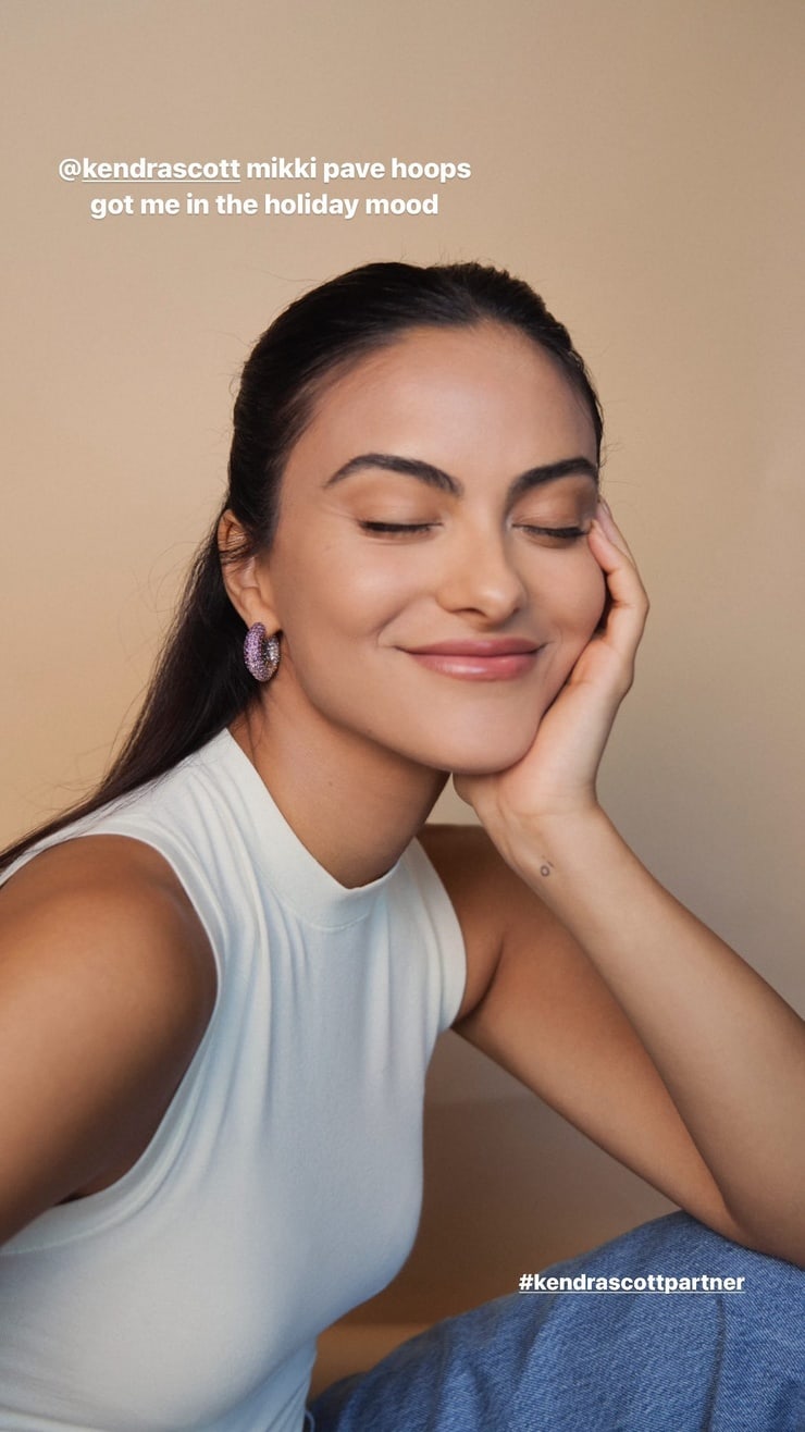 Image Of Camila Mendes 0154