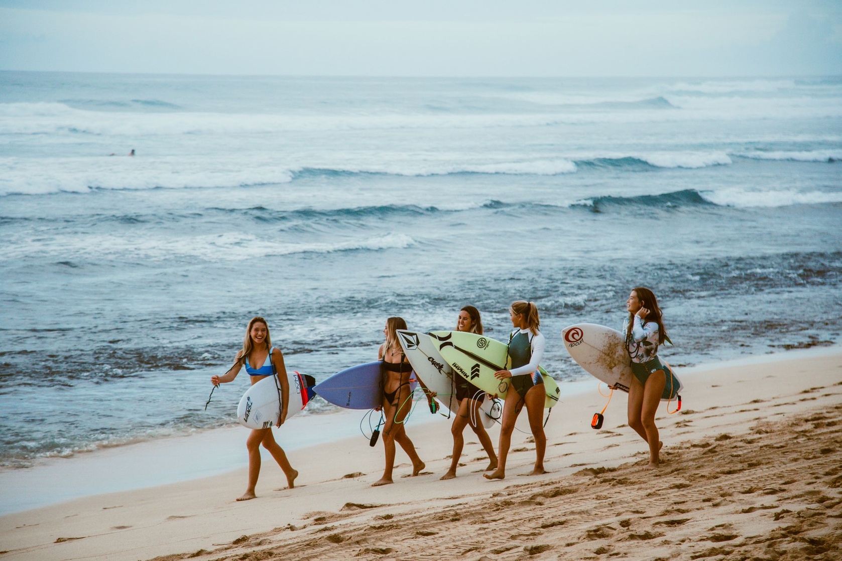 Surf Girls Hawai'i