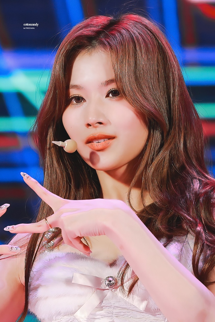 Picture of Minatozaki Sana