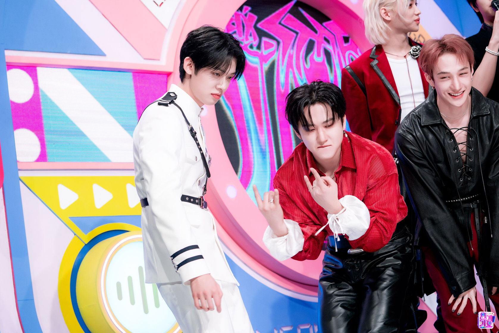 Stray Kids