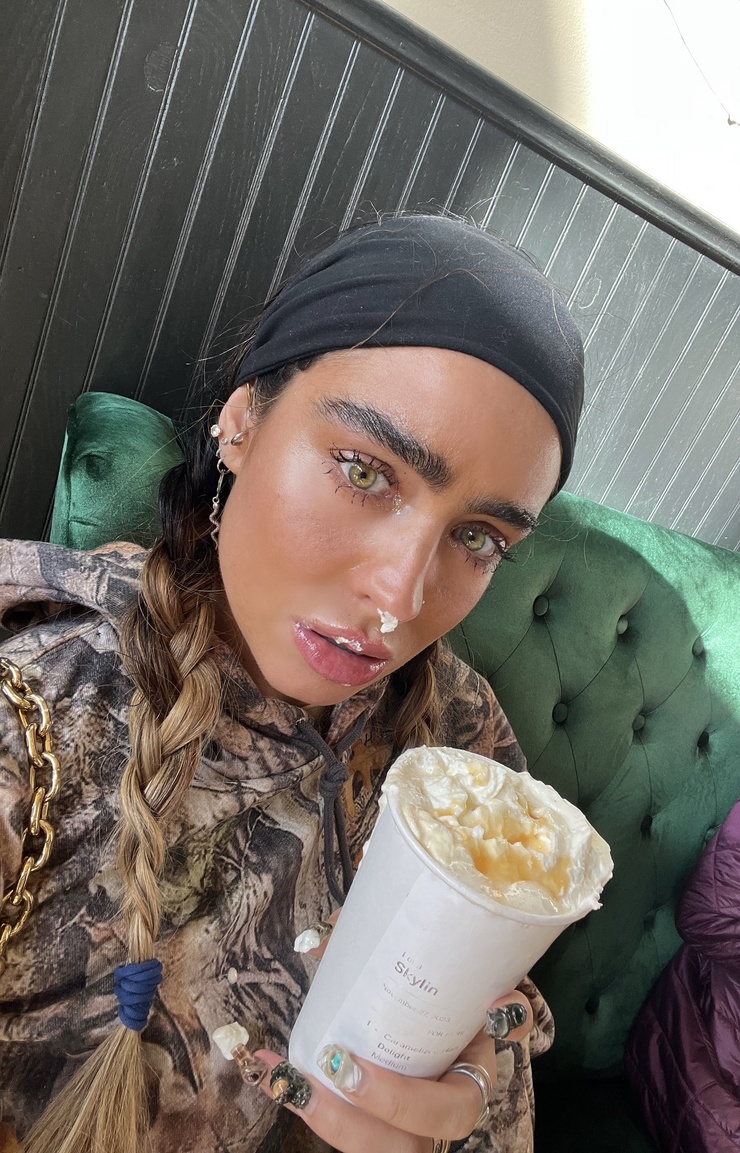 Sommer Ray image