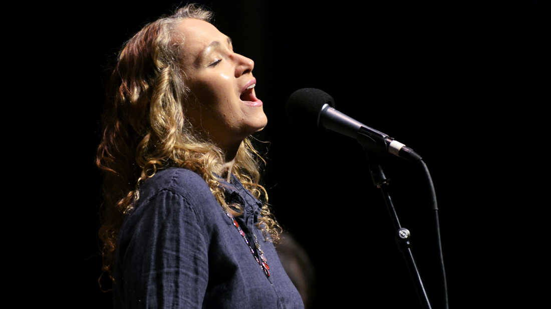 Joan Osborne