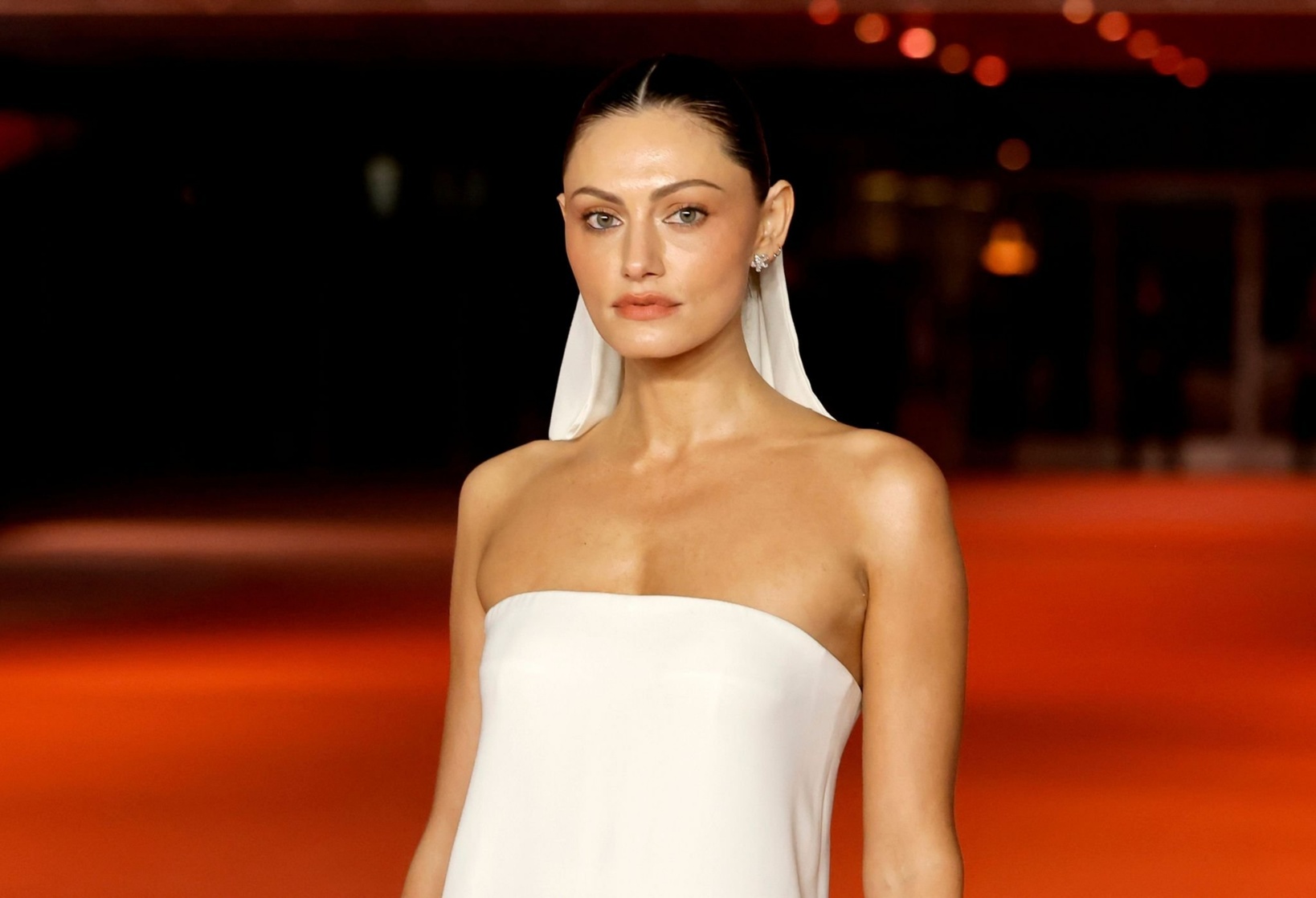 Phoebe Tonkin