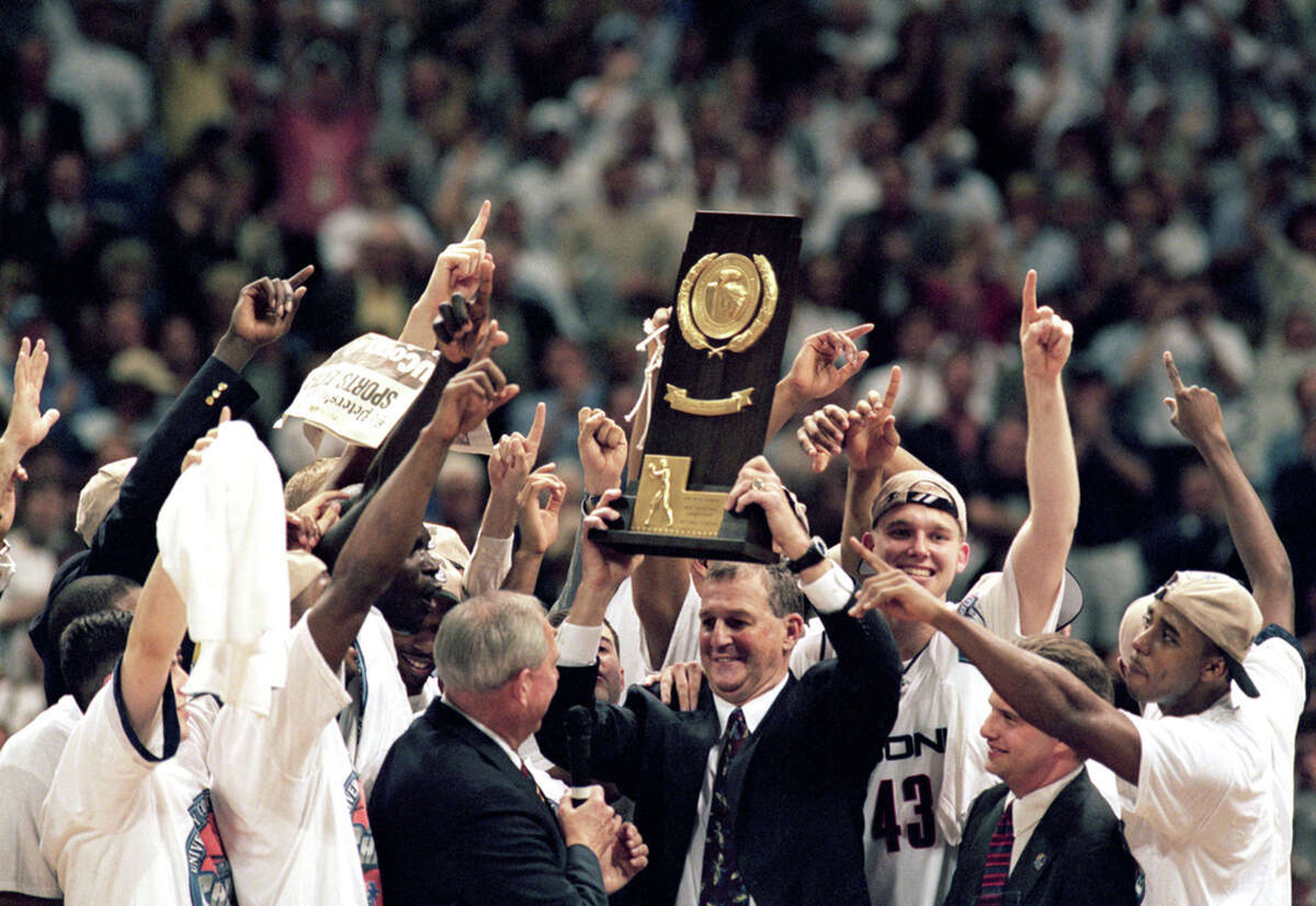 UConn Huskies Basketball