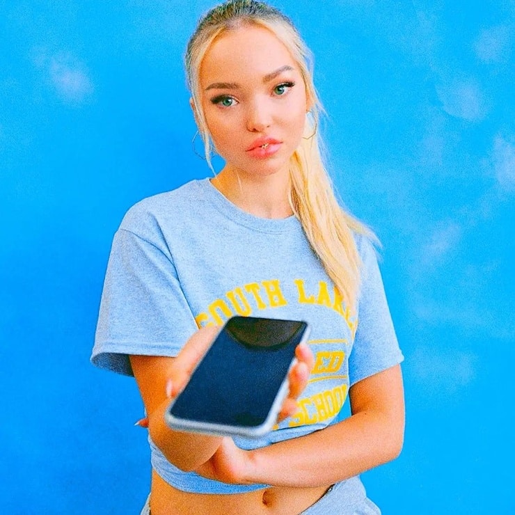 Dove Cameron image