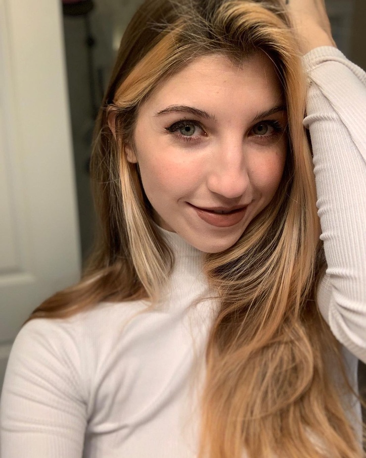 Picture of Frivolous Fox ASMR