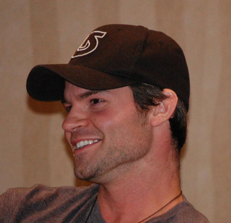 Daniel Gillies Daniel Gillies