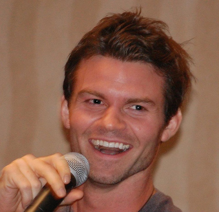 Daniel Gillies