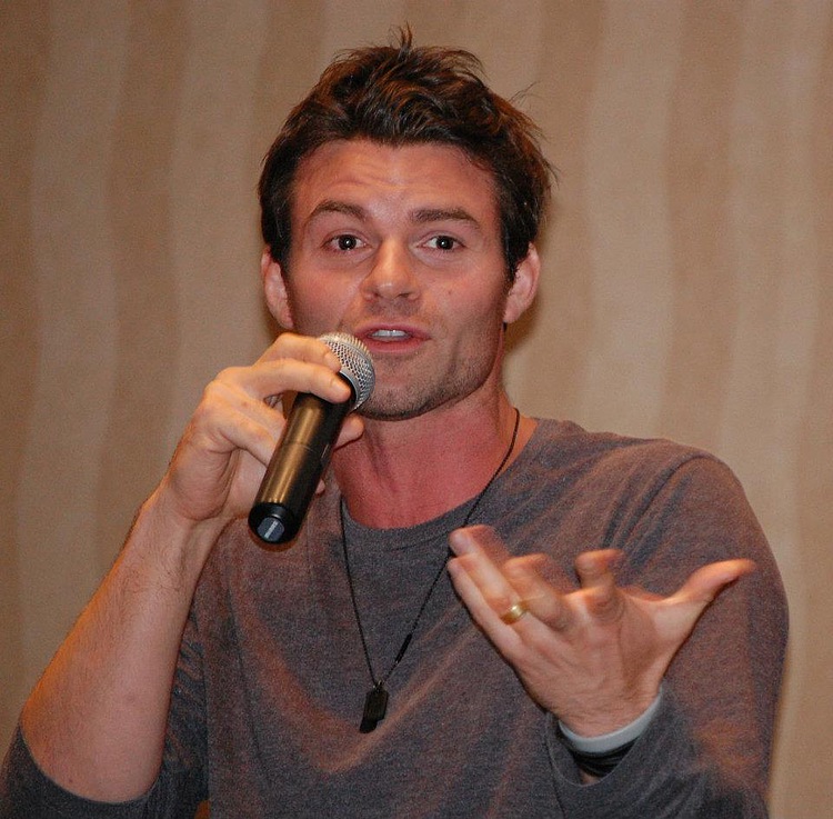 Daniel Gillies