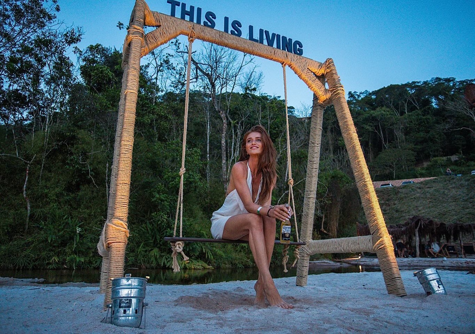 Cintia Dicker Cintia Dicker