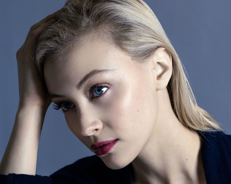 Sarah Gadon