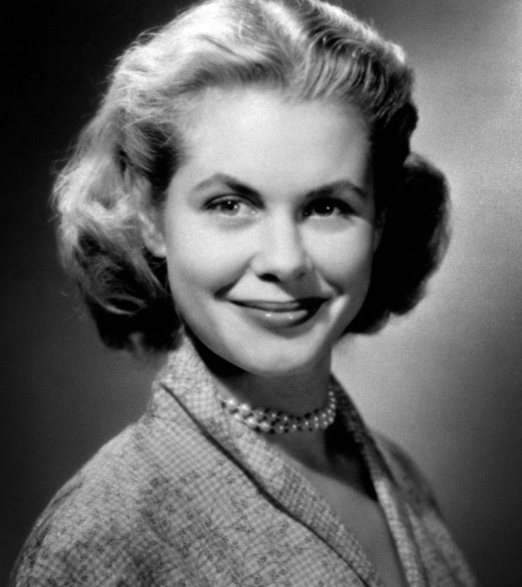 Picture of Elizabeth Montgomery